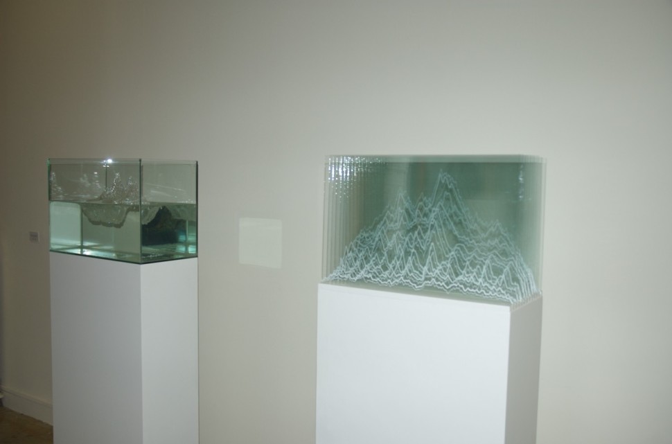 SONOGRAPHIE - 2008 - sculpture dessins sur verre - socle